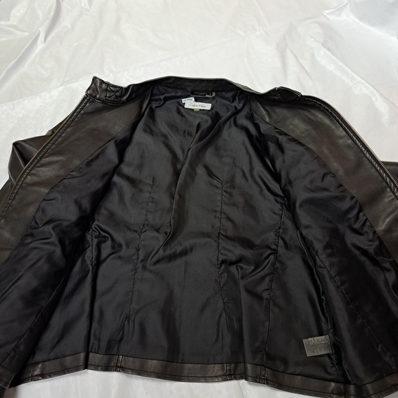 𝅺CALVIN Klein Faux Leather Jacket - Picture 14 of 16